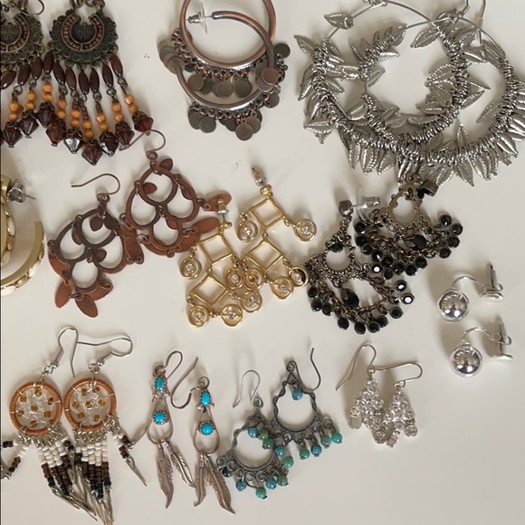 Earring lot bundle 30 pairs - Picture 7 of 7